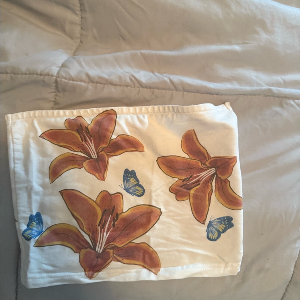 Edikted White Crop Top with Orange Floral Design